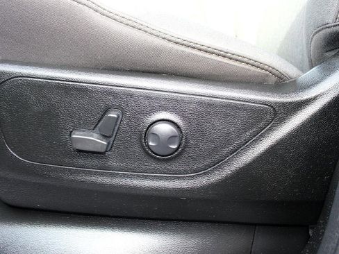 Used 2023 RAM 1500 Big Horn image 29