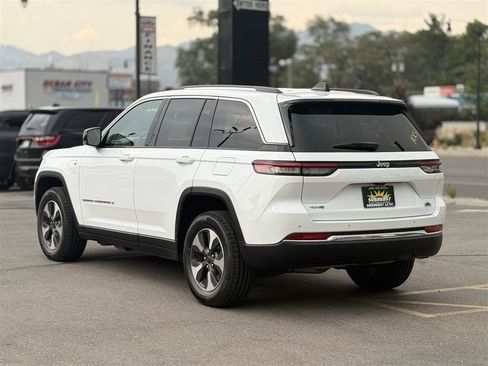 Used 2022 Jeep Grand Cherokee Limited 4xe AWD/4WD image 5