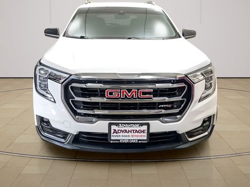 Used 2022 GMC Terrain AT4 AWD/4WD image 3