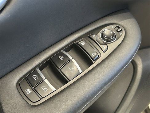 Certified 2025 INFINITI QX50 Sport image 21