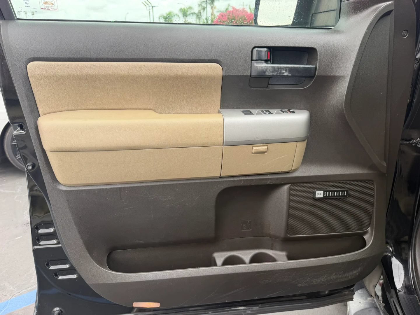 Used 2008 Toyota Sequoia SR5 AWD/4WD image 9