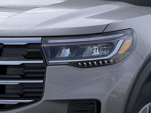 New 2026 Ford Explorer Active AWD/4WD image 18