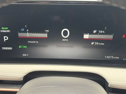 Certified 2023 Nissan Ariya FWD image 17