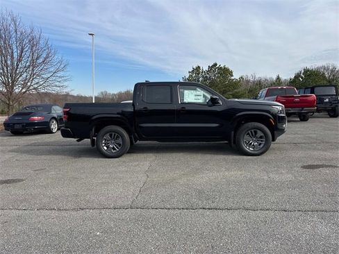 New 2026 Nissan Frontier SV image 3