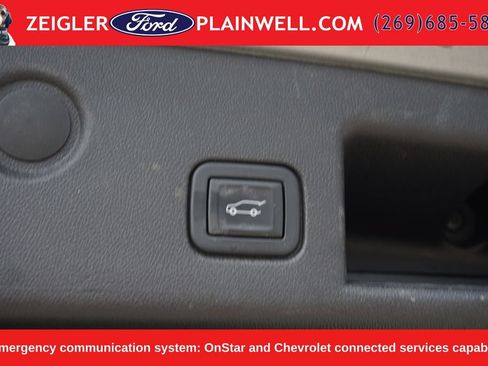 Used 2023 Chevrolet Equinox RS w/ LPO, Floor Liner Package FWD image 11