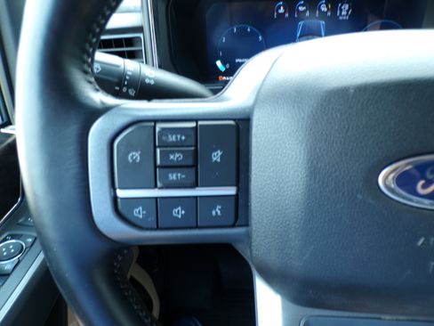 Used 2023 Ford F250 Lariat image 26