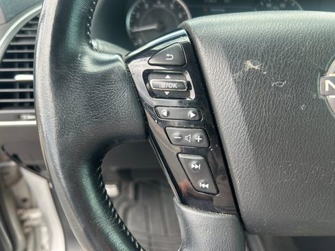 Used 2021 Nissan Armada SV image 18