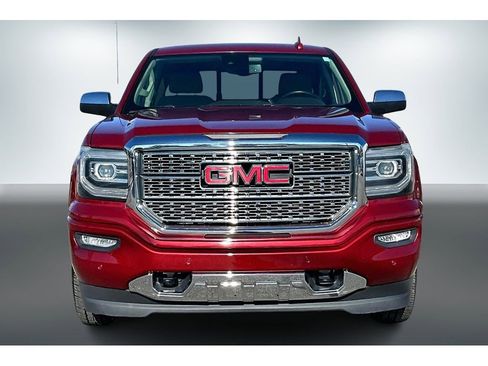 Used 2018 GMC Sierra 1500 Denali image 2