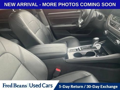 Used 2024 Nissan Altima 2.5 SL FWD image 9