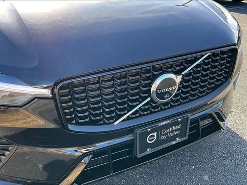 Certified 2023 Volvo XC60 B5 Plus w/ Climate Package image 28