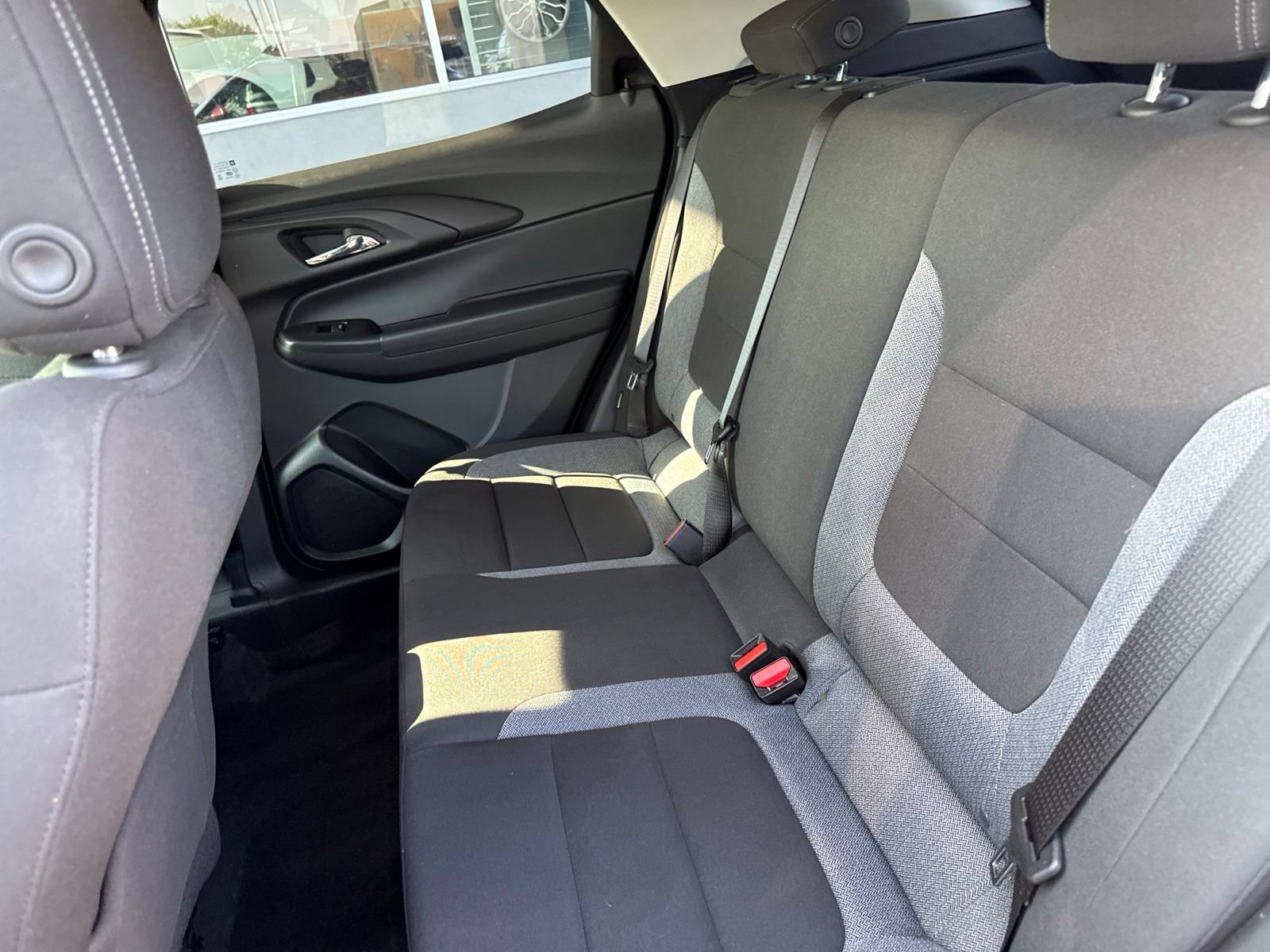 Used 2023 Chevrolet TrailBlazer LT FWD image 16