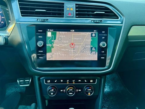 Used 2019 Volkswagen Tiguan SEL Premium R-Line image 13