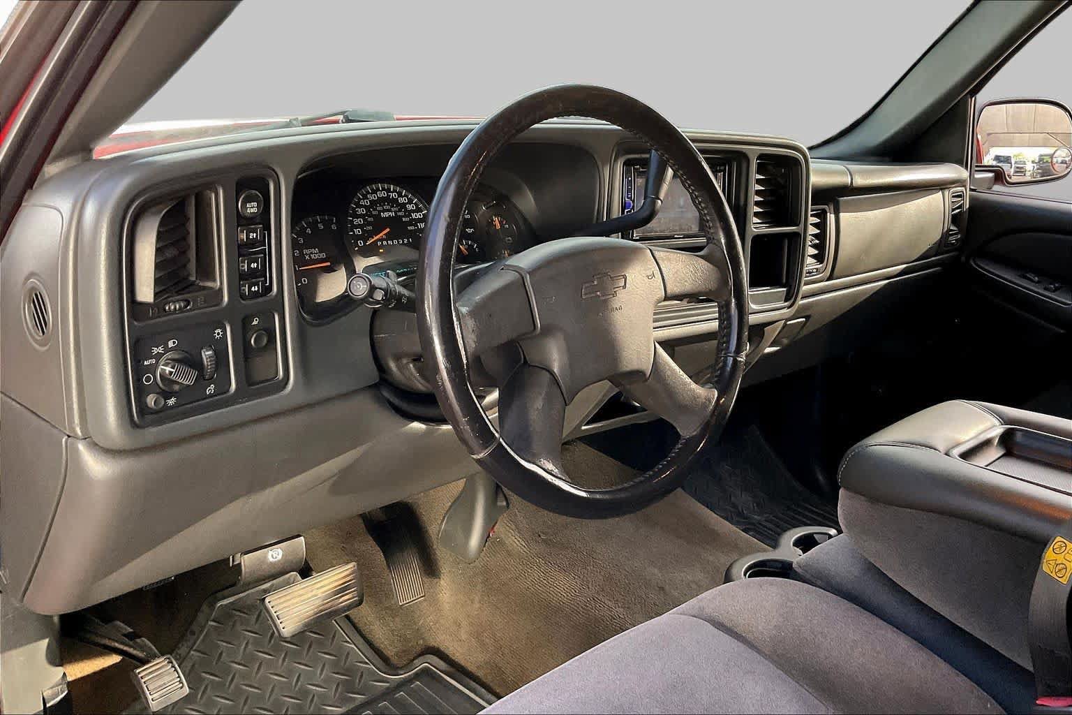 Used 2006 Chevrolet Silverado 1500 LT w/ Light Duty Power Package AWD/4WD image 15