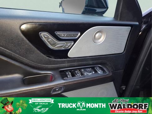 Used 2020 Lincoln Aviator Reserve w/ Equipment Group 202A image 7