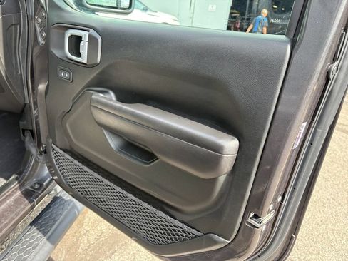 Used 2021 Jeep Wrangler Unlimited Sport AWD/4WD image 11