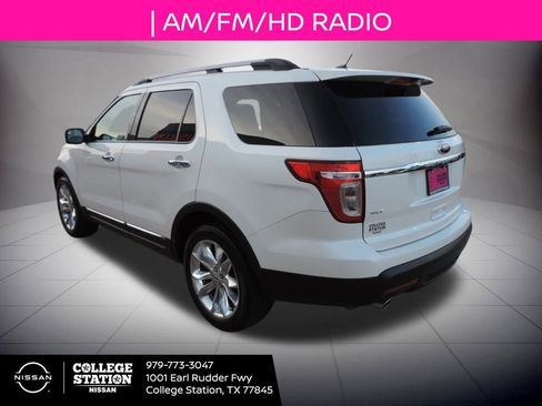 Used 2014 Ford Explorer XLT w/ Equipment Group 202A image 6