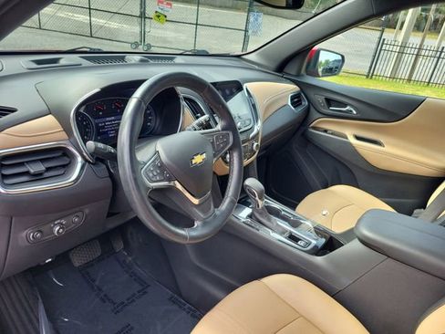 Used 2023 Chevrolet Equinox Premier FWD image 12