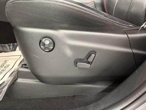 Used 2024 Dodge Durango GT image 33