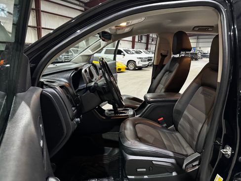 Used 2018 GMC Canyon All Terrain w/ All Terrain X Package AWD/4WD image 13