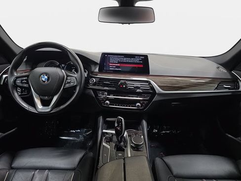Used 2019 BMW 530i xDrive w/ Convenience Package AWD/4WD image 10