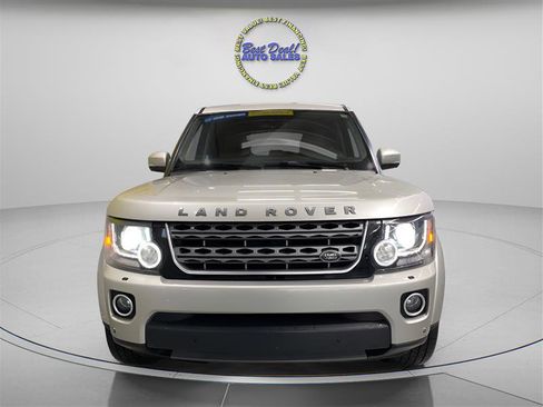 Used 2016 Land Rover LR4 HSE image 8