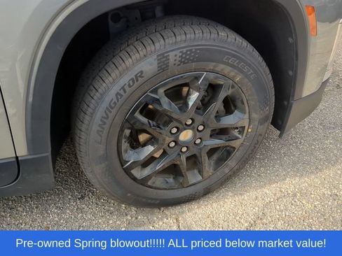 Used 2023 Chevrolet Traverse LS FWD image 14