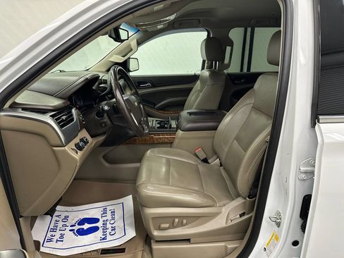 Used 2020 Chevrolet Suburban Premier AWD/4WD image 9