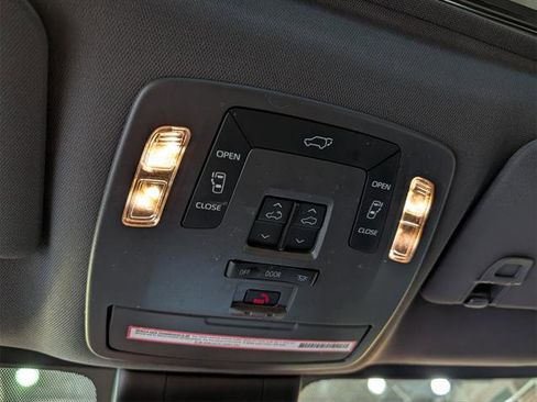 Certified 2024 Toyota Sienna XSE image 24