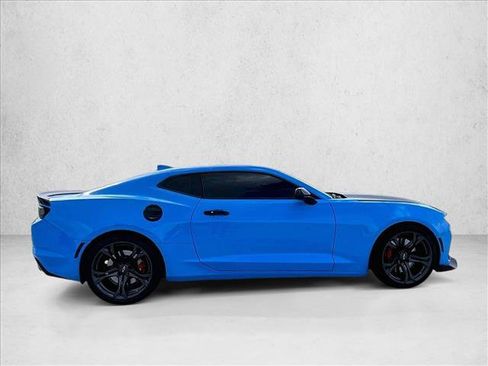 Used 2022 Chevrolet Camaro SS RWD image 5