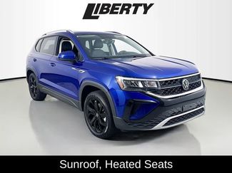Used 2022 Volkswagen Taos SE image 1