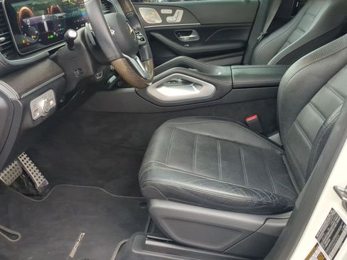 Used 2022 Mercedes-Benz GLS 450 4MATIC image 11