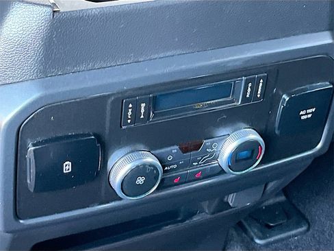 Used 2021 Ford Expedition Max Limited image 26