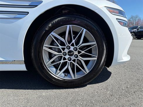Used 2025 Genesis G80 2.5T image 12