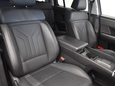 Used 2025 Hyundai Santa Fe SEL AWD/4WD image 6