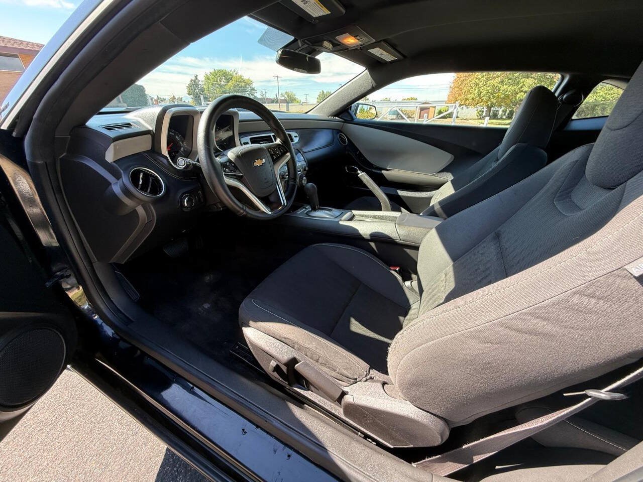 Used 2015 Chevrolet Camaro LS RWD image 9