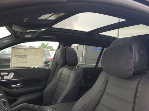 New 2026 Mercedes-Benz GLS 580 4MATIC image 26