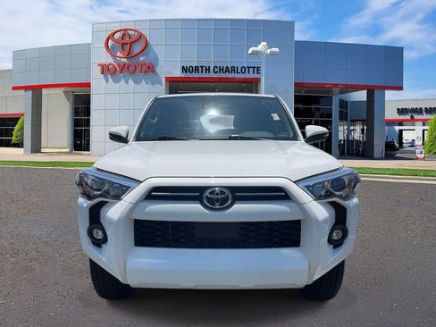 Used 2023 Toyota 4Runner SR5 Premium w/ Moonroof Package AWD/4WD image 3