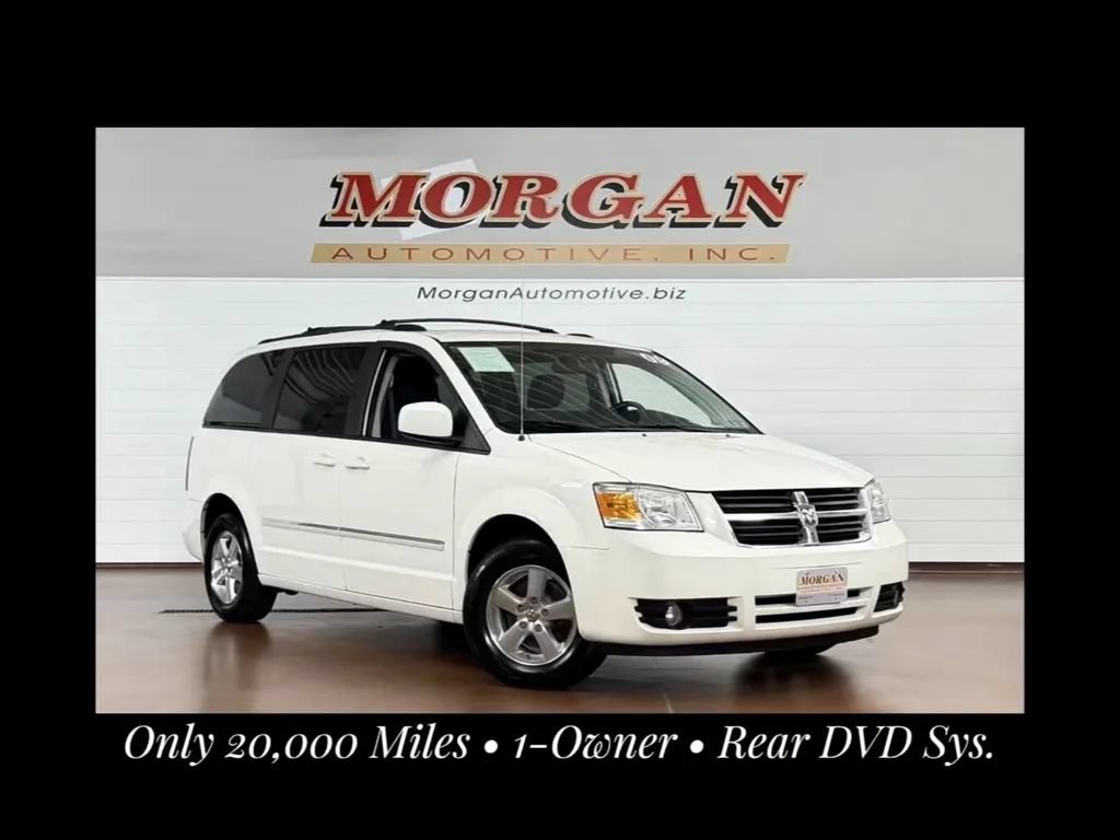 Used 2009 Dodge Grand Caravan SXT w/ Entertainment Group 2 FWD image 1