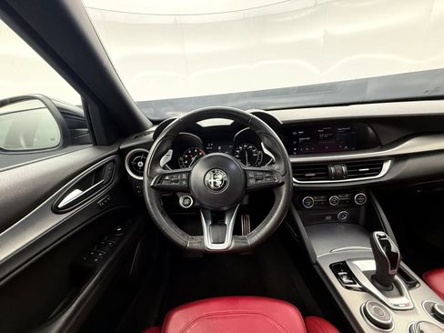 Used 2023 Alfa Romeo Stelvio Veloce AWD/4WD image 66