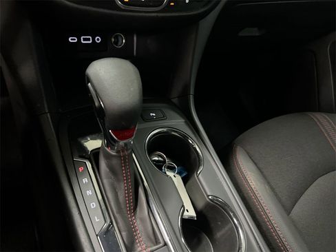 Used 2024 Chevrolet Equinox RS image 17