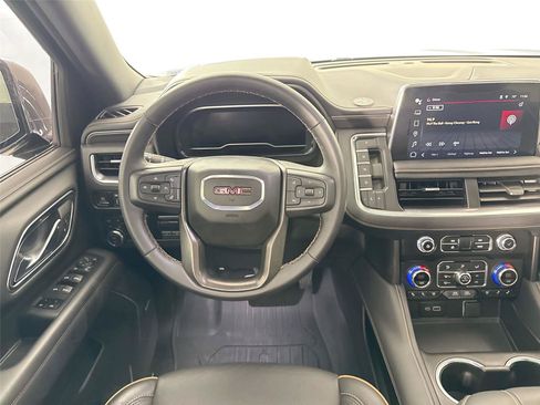 Used 2024 GMC Yukon AT4 w/ AT4 Premium Plus Package AWD/4WD image 32