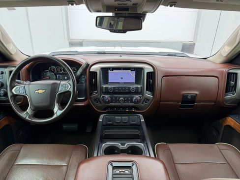Used 2017 Chevrolet Silverado 1500 High Country AWD/4WD image 15