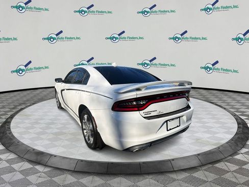 Used 2017 Dodge Charger SXT image 7