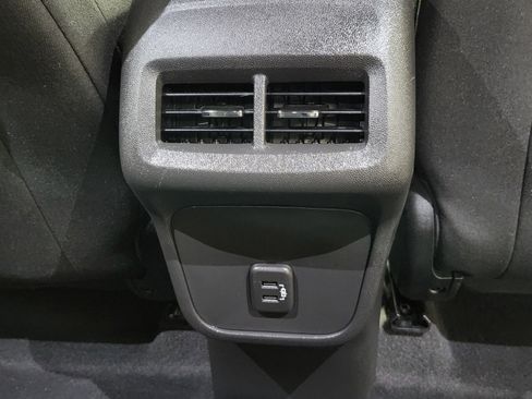 Used 2020 Chevrolet Equinox LT image 20