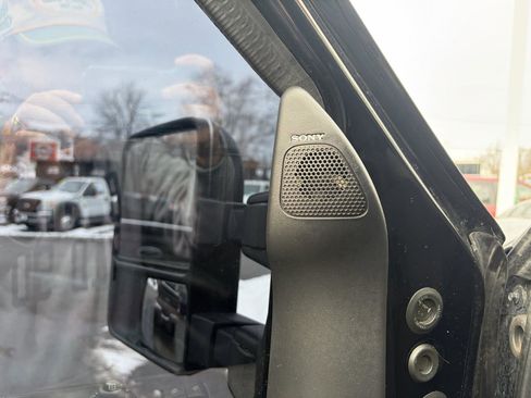 Used 2016 Ford F250 Lariat w/ Chrome Package image 32