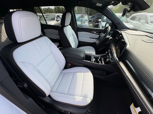 New 2026 Chevrolet Traverse High Country AWD/4WD image 24