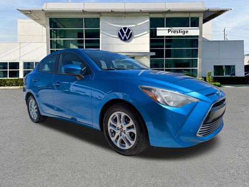Used 2017 Toyota Yaris iA image 1