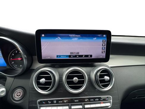 Used 2022 Mercedes-Benz GLC 300 image 44