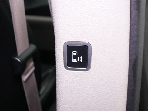Used 2017 Chrysler Pacifica Touring-L Plus FWD image 27