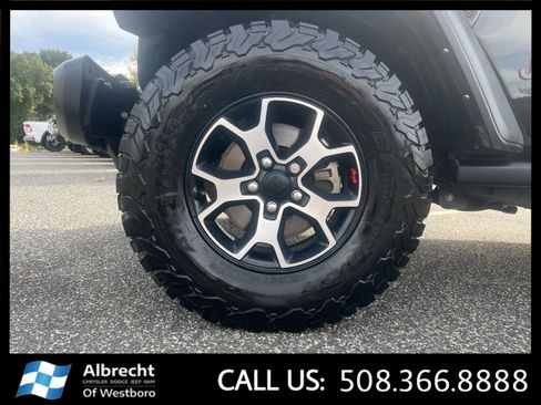 Used 2022 Jeep Wrangler Unlimited Rubicon w/ Cold Weather Group image 31